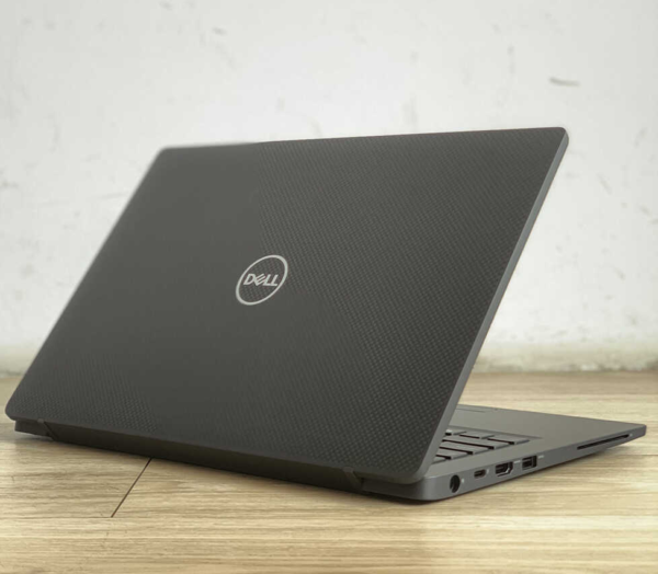 Dell Latitude 7400